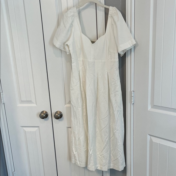 a new day White Sweetheart Cotton Midi Dress with Short Sleeves & Pockets - Picture 6 of 11